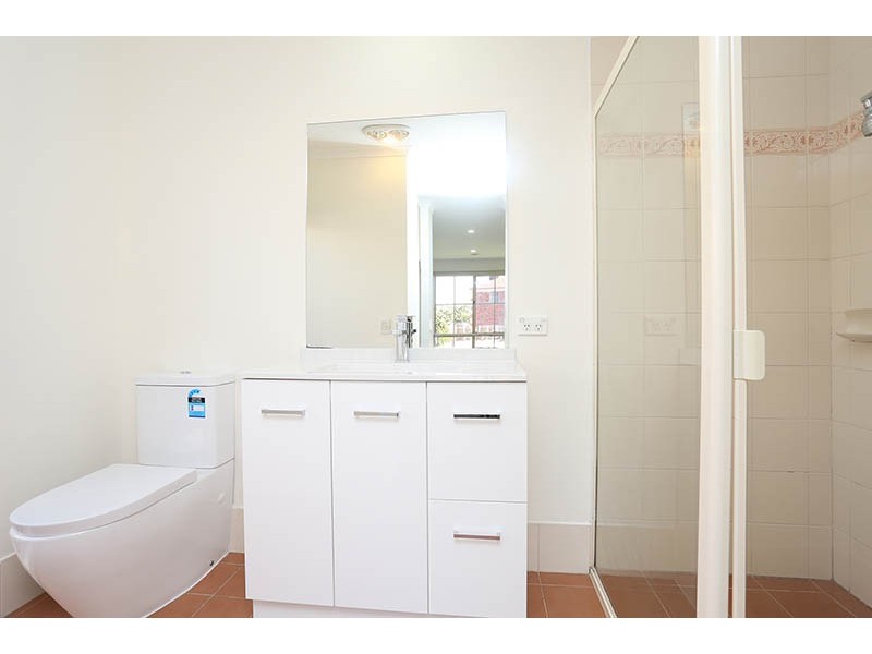 5 Hawker Avenue, Roxburgh Park VIC 3064