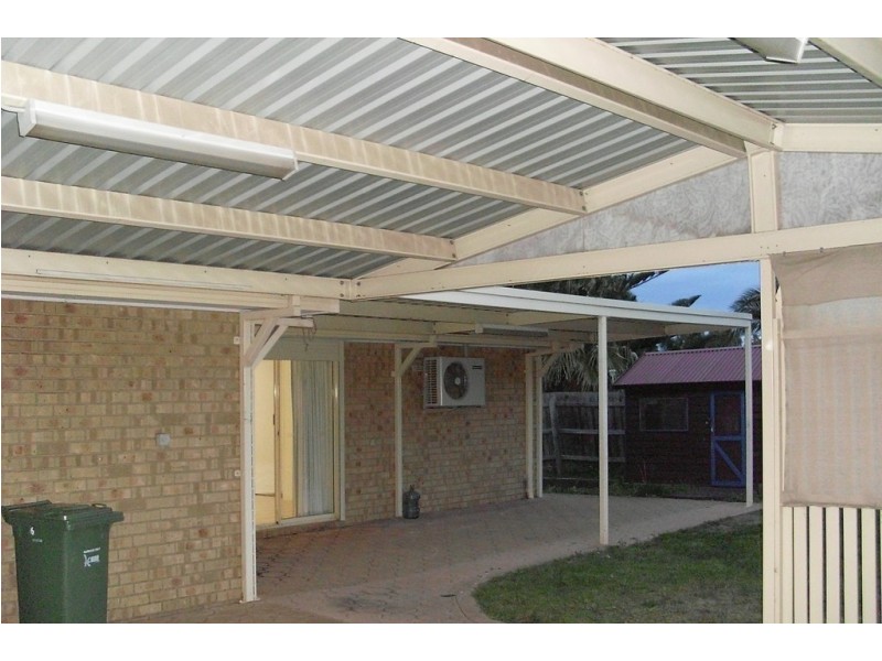 6 Terrell Court, Roxburgh Park VIC 3064