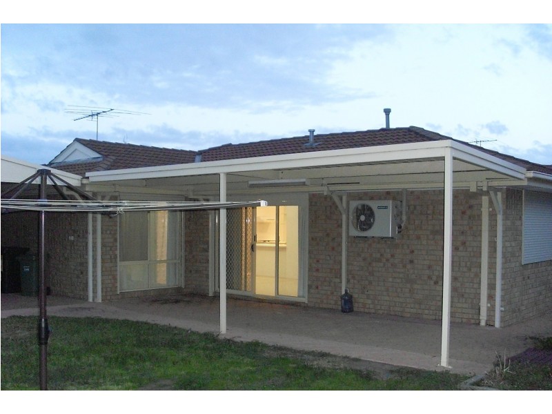 6 Terrell Court, Roxburgh Park VIC 3064