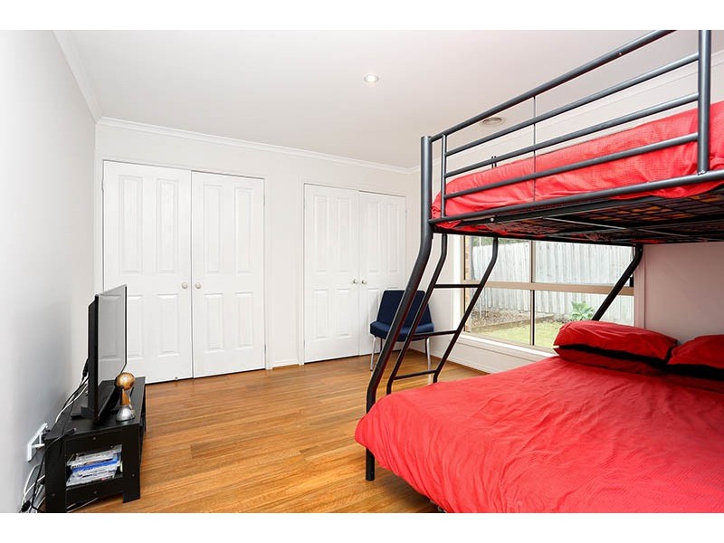 10 Ferntree Walk, Roxburgh Park VIC 3064