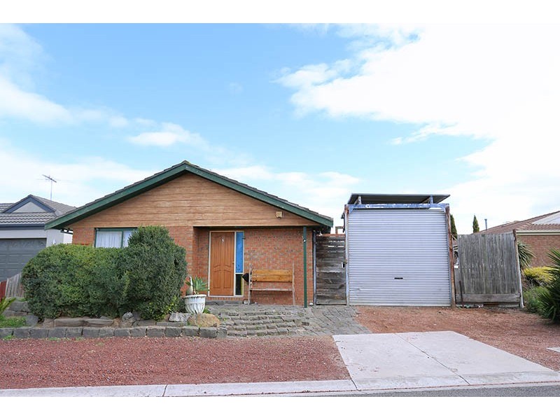 5 Johnson Court, Roxburgh Park VIC 3064