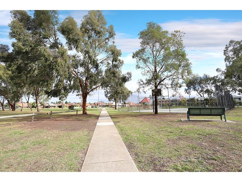 5 Johnson Court, Roxburgh Park VIC 3064