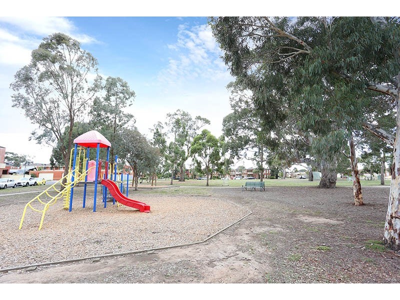 5 Johnson Court, Roxburgh Park VIC 3064