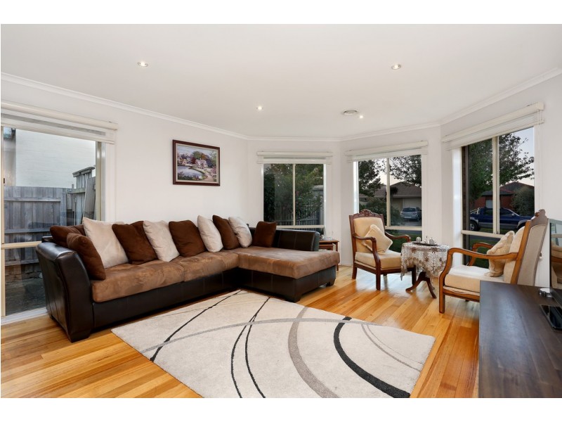 4 Volantis Crescent, Roxburgh Park VIC 3064