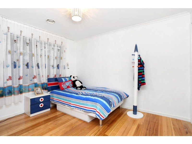 4 Volantis Crescent, Roxburgh Park VIC 3064