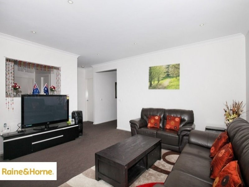 8 Faith Rd, Craigieburn VIC 3064