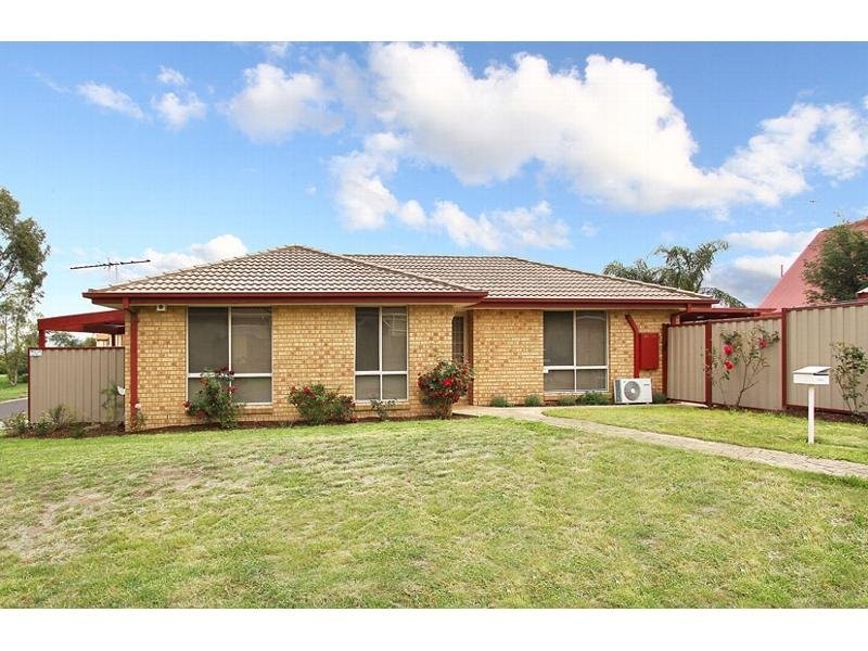 12 Haite Place, Roxburgh Park VIC 3064