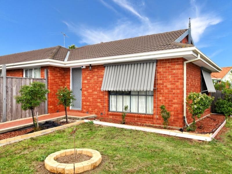 1 Harvey Court, Roxburgh Park VIC 3064