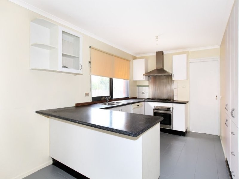 1 Harvey Court, Roxburgh Park VIC 3064