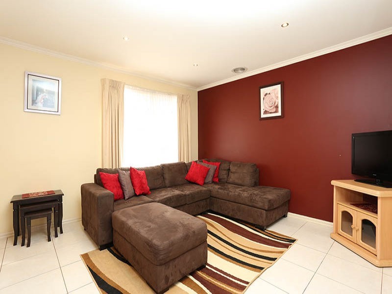 22 Rhine Drive, Roxburgh Park VIC 3064