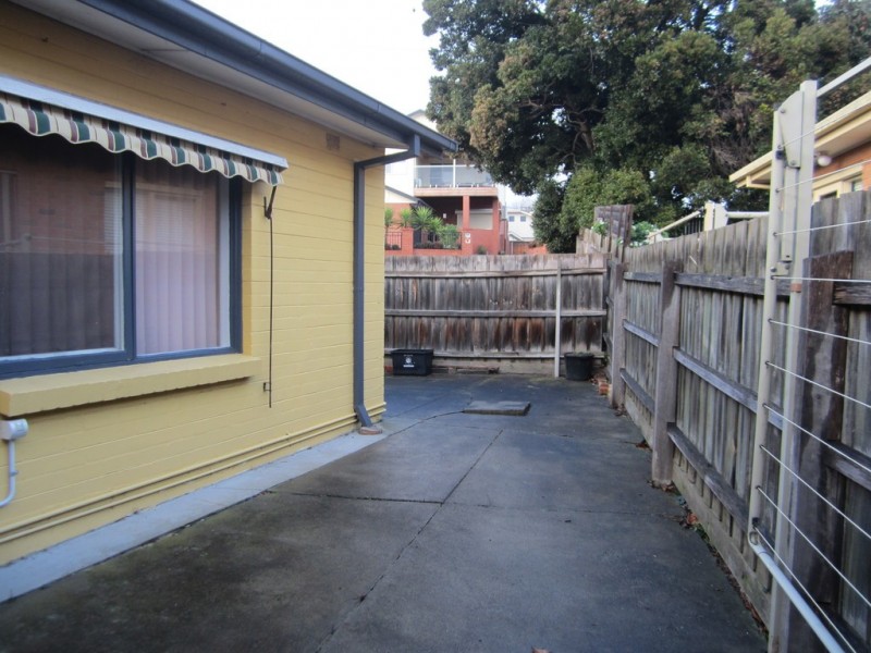 1/14 Muir Street, Frankston VIC 3199