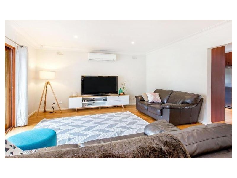 18 Bainbridge Avenue, Seaford VIC 3198