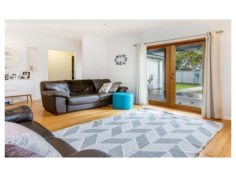 18 Bainbridge Avenue, Seaford VIC 3198