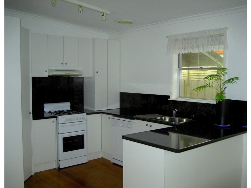 9 Silver Avenue, Frankston North VIC 3200