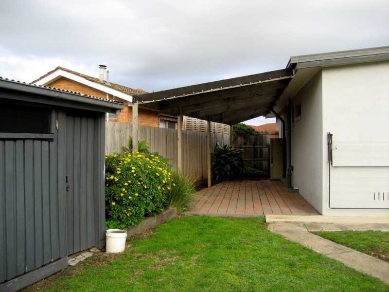 9 Silver Avenue, Frankston North VIC 3200
