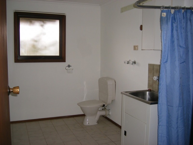 2A Seaquesta Court, Frankston VIC 3199