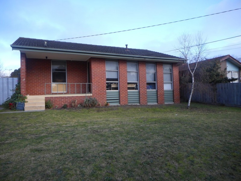 8 Agathea Court, Frankston North VIC 3200