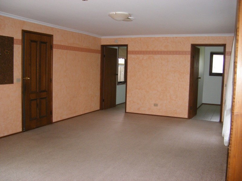 2A Seaquesta Court, Frankston VIC 3199