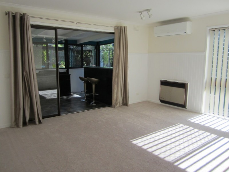 24 BLOOM STREET, Frankston VIC 3199