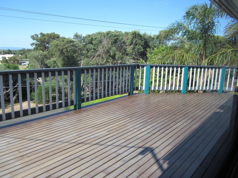 24 BLOOM STREET, Frankston VIC 3199