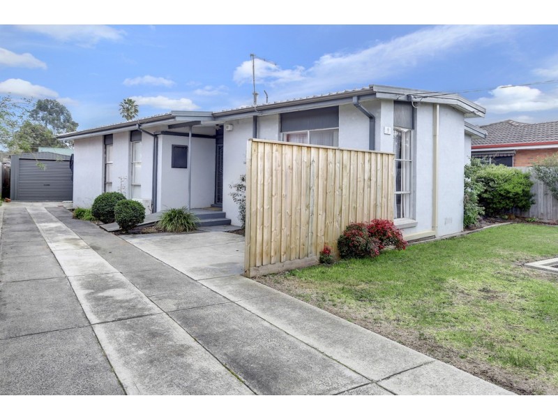 9 Silver Avenue, Frankston North VIC 3200