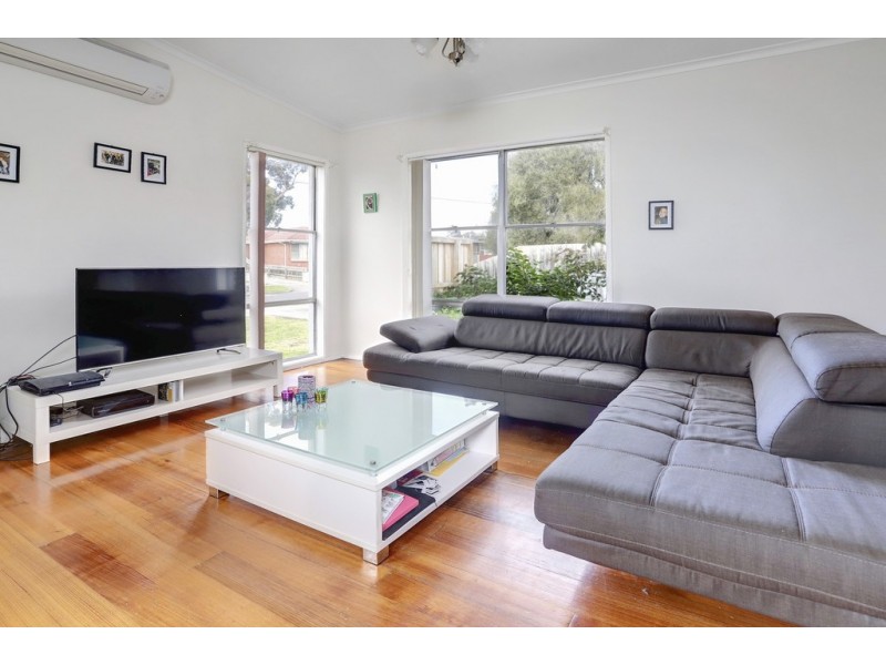 9 Silver Avenue, Frankston North VIC 3200