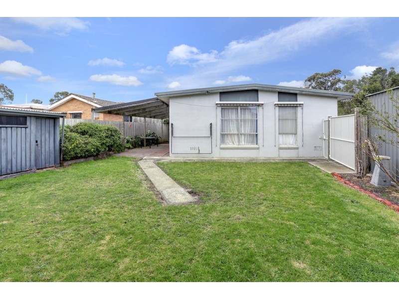 9 Silver Avenue, Frankston North VIC 3200