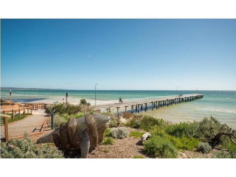 9 Silver Avenue, Frankston North VIC 3200