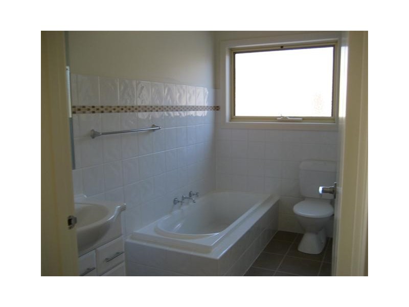 3/27 Cricklewood Avenue, Frankston VIC 3199