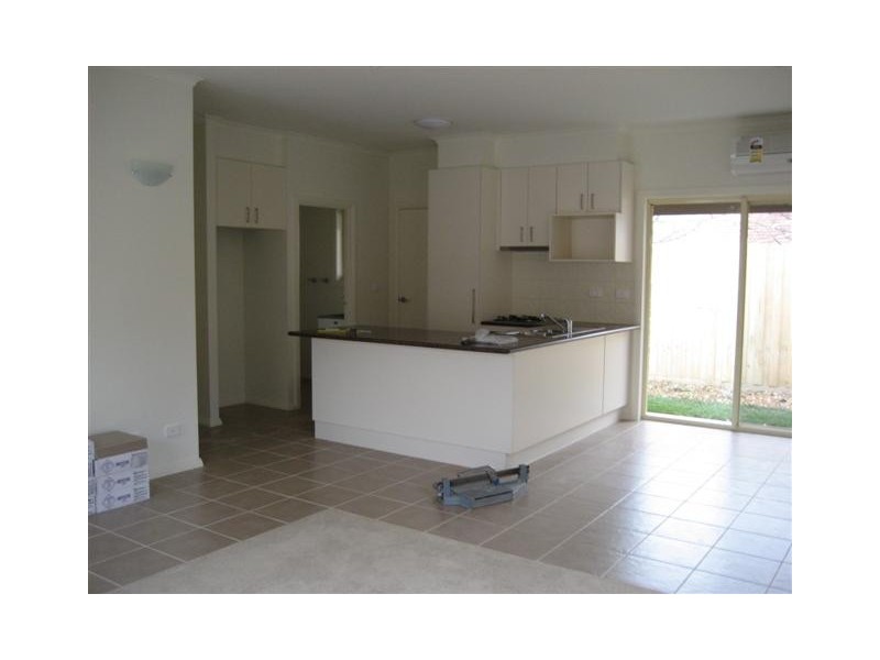 4/27 Cricklewood Avenue, Frankston VIC 3199