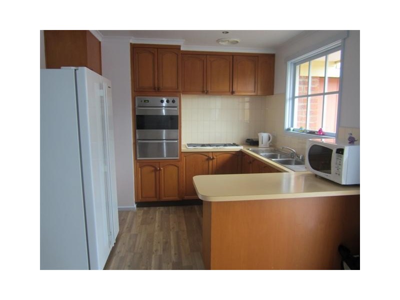 1/10 Walter Street, Cranbourne VIC 3977