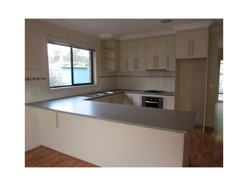 13 Stringybark Crescent, Frankston North VIC 3200