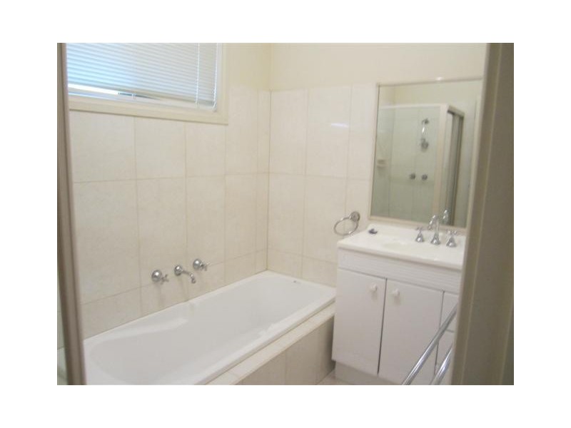 13 Stringybark Crescent, Frankston North VIC 3200