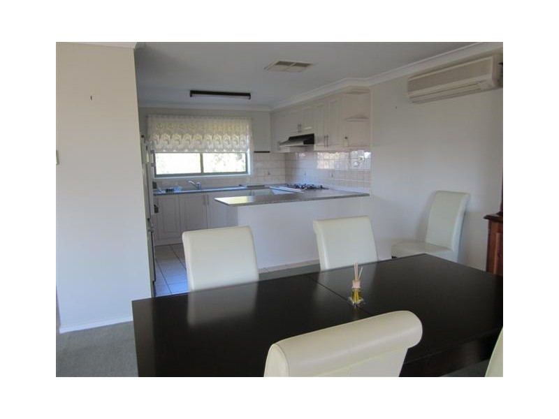 8A Nepean Highway, Seaford VIC 3198