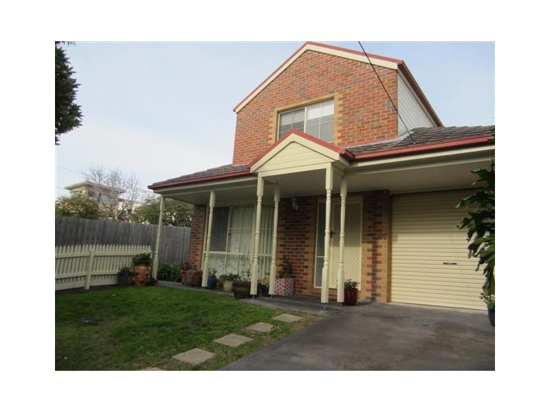 1/3 Melville Avenue, Frankston VIC 3199