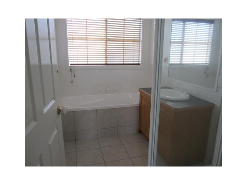 1/3 Melville Avenue, Frankston VIC 3199