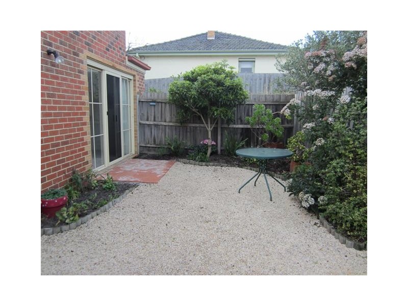 1/3 Melville Avenue, Frankston VIC 3199