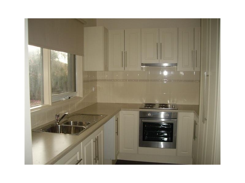 10 Government Road, Frankston VIC 3199