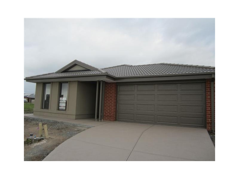 51 Morningside Boulevard, Cranbourne West VIC 3977