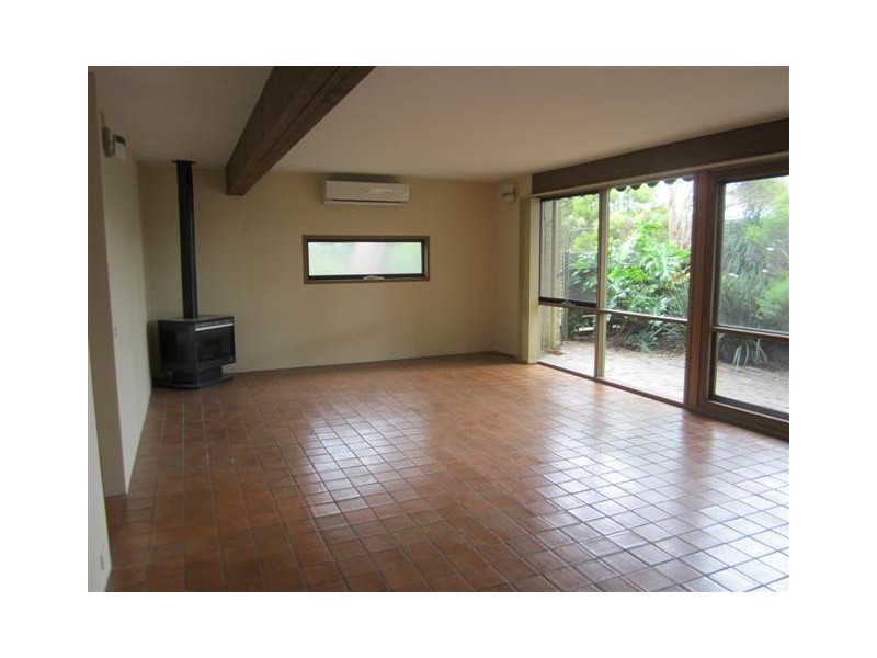 2 Saxonwood Court, Frankston VIC 3199