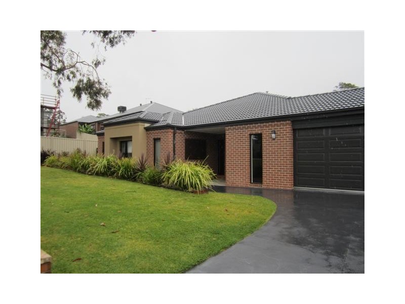 4 Kite Place, Langwarrin VIC 3910
