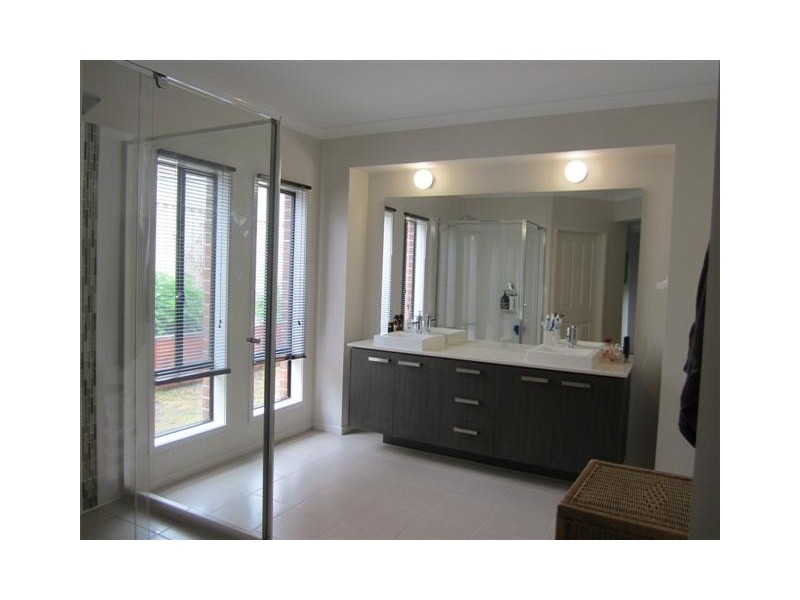 4 Kite Place, Langwarrin VIC 3910