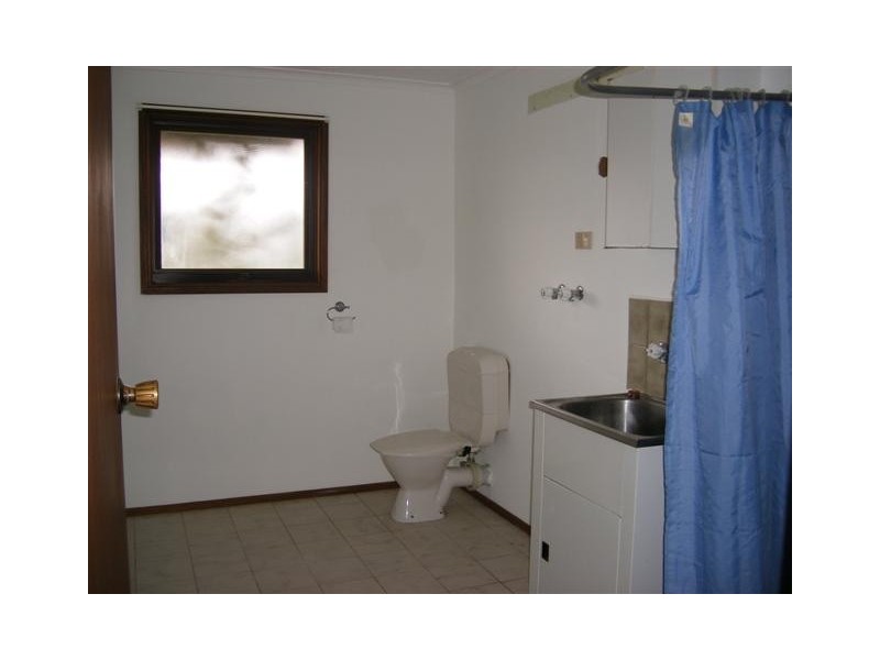 2A Seaquesta Court, Frankston VIC 3199