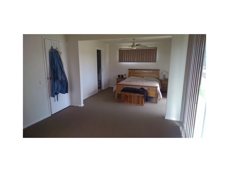 11 Seaquesta Court, Frankston VIC 3199