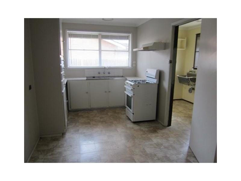 13 Silver Avenue, Frankston North VIC 3200