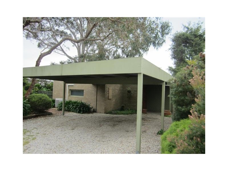 2 Saxonwood Court, Frankston VIC 3199