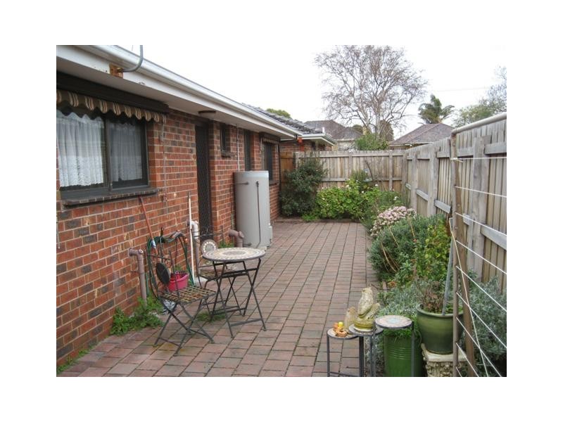 2/29 Cricklewood Avenue, Frankston VIC 3199