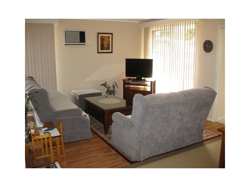 82 Silvertop Crescent, Frankston North VIC 3200