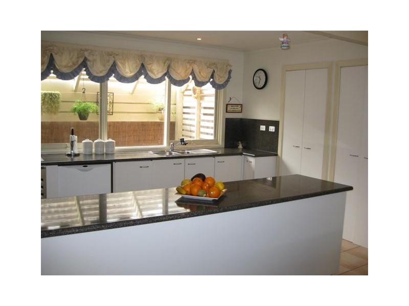 4 Eldorado Court, Frankston VIC 3199