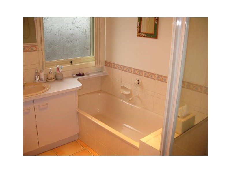 4 Eldorado Court, Frankston VIC 3199